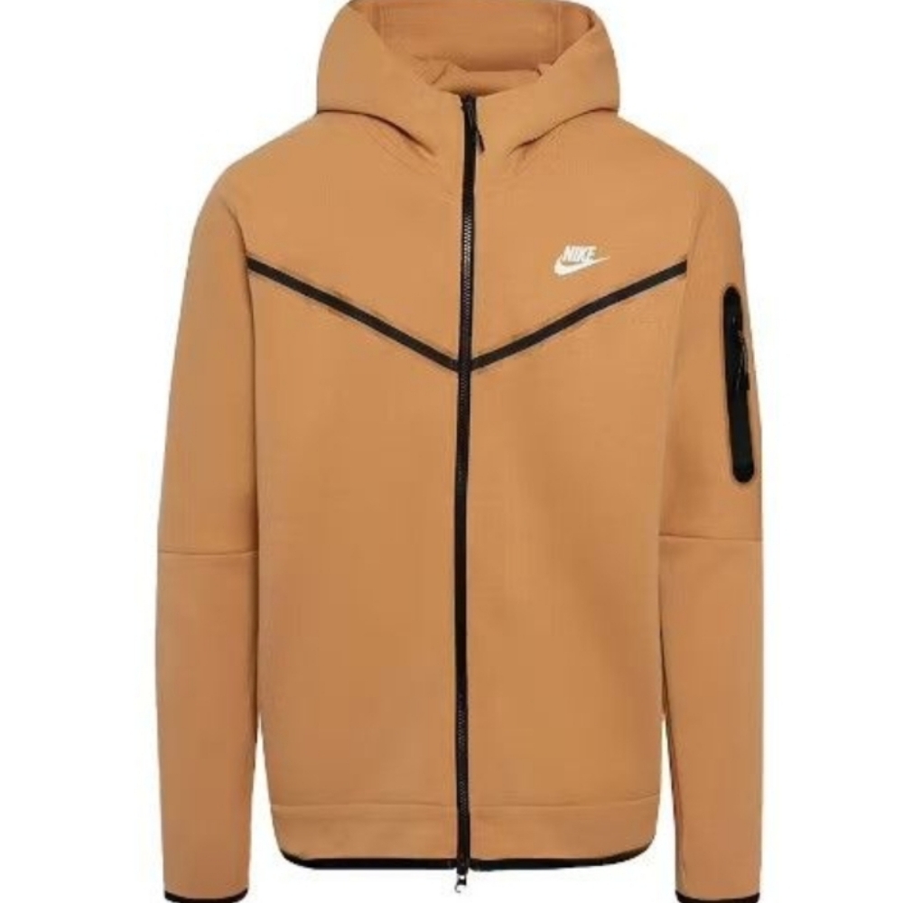 Men's Nike Tech in Tan and Black